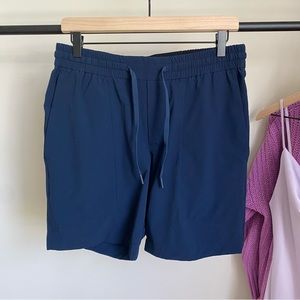 Men’s M 6.5” Lululemon Bowline Shorts